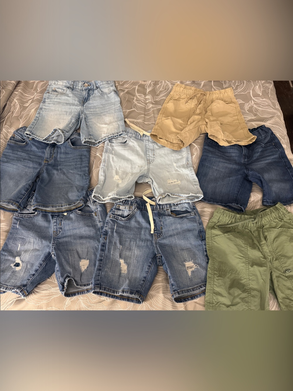 Children’s Place/Old Navy Boys Shorts Bundle - Denim, Light Wash, Khaki, Olive